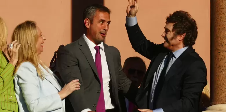 Javier y Karina Milei y Martín Menem