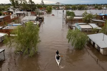 El Gobierno dar asistencia econmica de hasta $10 mil millones a afectados por inundaciones
