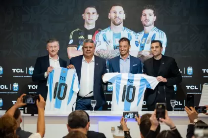 En el anuncio estuvieron presentes Nicolás Carreras, Claudio Tapia, Gustavo Vázquez Gastaldi y Leandro Petersen.
