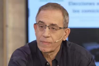 "Argendólares figurativos" y colapso financiero: Maslatón lanza dura advertencia