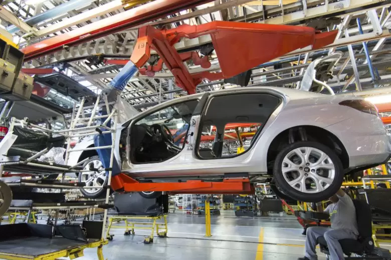 En los últimos años hubo en la línea distintos modelos de las marcas Peugeot y Citroën.