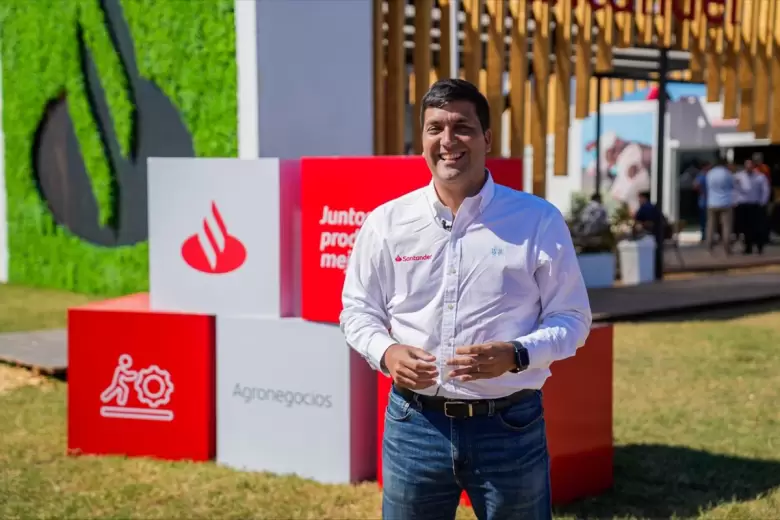 "La financiación promedio de un camión son $120 millones cuando en un auto son $15. Y ni que hablar el de una cosechadora", dice Solano.