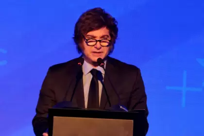 En el marco de su disertación en la CPAC en Paraguay, el mandatario elogió la gestión de su par Santiago Peña y criticó a la oposición argentina.