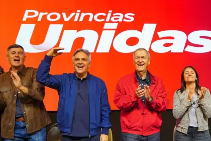 Schiaretti y Llaryora, Provincias Unidas.