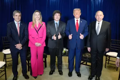 Caputo, eufórico tras el anuncio del swap que otorgará Trump: "Argentinos, empieza una nueva era"