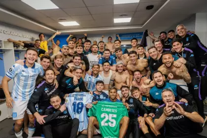 El festejo de los jugadores de Racing luego de clasificar a la semifinal de la Copa Libertadores.