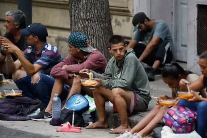 ¿Cuánto necesitó una familia en marzo para no ser pobre en Argentina?