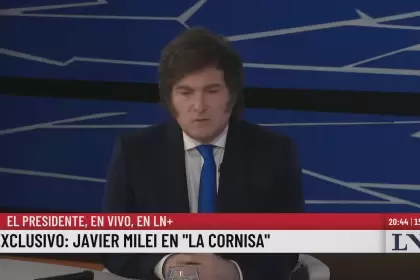 Javier Milei aceptó la renuncia de José Luis Espert y culpó al kirchnerismo por una operación de venganza: "Cristina está presa, por eso atacan".