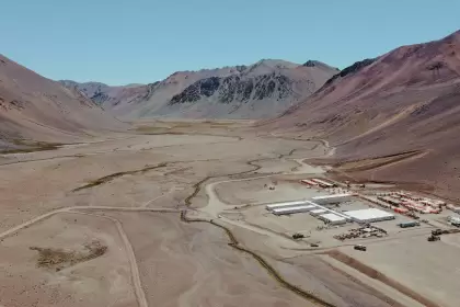 El yacimiento demandará una inversión inicial estimada en U$S 3.170 millones, con un inicio de obras previsto para 2026.