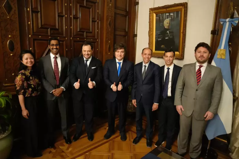 El presidente Javier Milei se reunió hoy en Casa Rosada con directivos de OpenAI