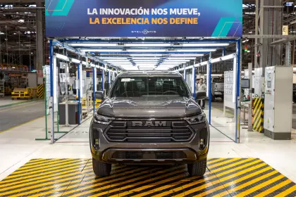 Stellantis inició la producción de la RAM Dakota en Argentina