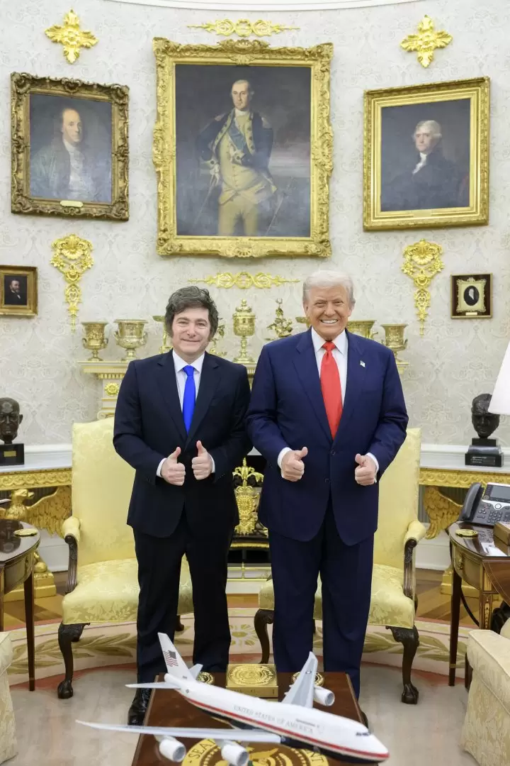 Trump y Milei en la Oficina Oval.