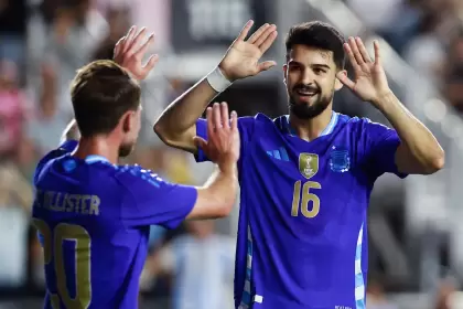 Jos Manuel Lpez tuvo su debut oficial en la victoria ante Puerto Rico por un amistoso internacional