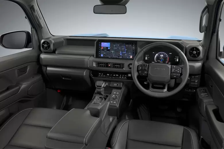 Así es el interior del Nuevo Land Cruiser FJ que promete darle pelea al Ford Bronco Sport.