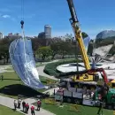Megaoperativo secreto devuelve a la Floralis su primer pétalo: ya brilla otra vez en Recoleta