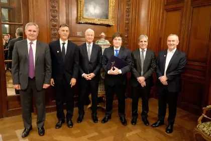 Jamie Dimon, y ejecutivos del Morgan, con Milei y el equipo económico.