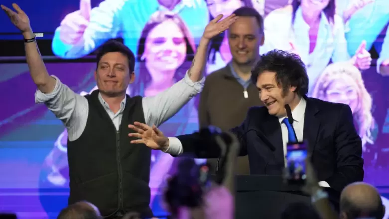 Milei, en minoría y con recesión: cómo una jugada financiera lo blindó del abucheo caputo