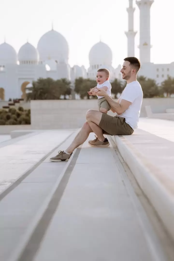 El economista Camilo Cisera en Abu Dhabi, capital de Emiratos Árabes Unidos.