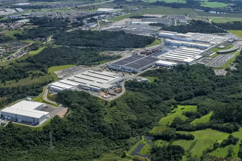 La planta Ayrton Senna en São José dos Pinhais ahora fabricará autos de Renault y Geely.