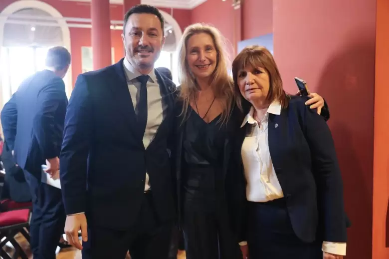 Karina Milei reunió a los nuevos diputados de La Libertad Avanza en Casa Rosada para definir la agenda de reformas