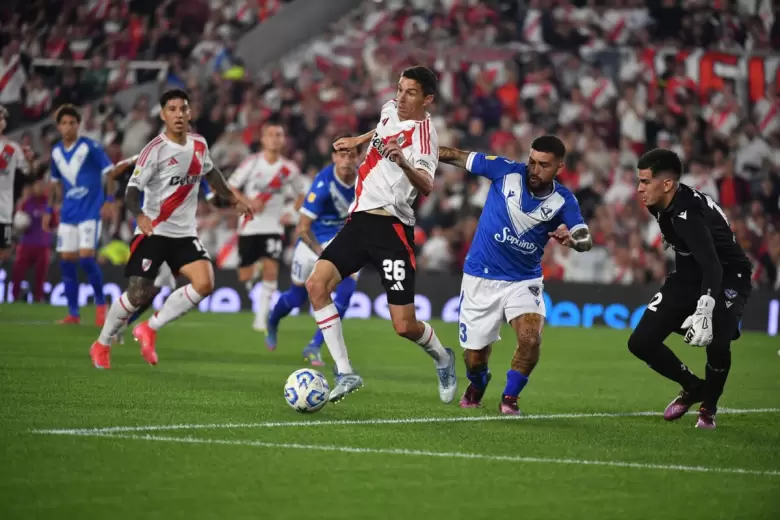 Vélez-River