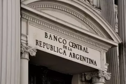 Mercado sigue calmo