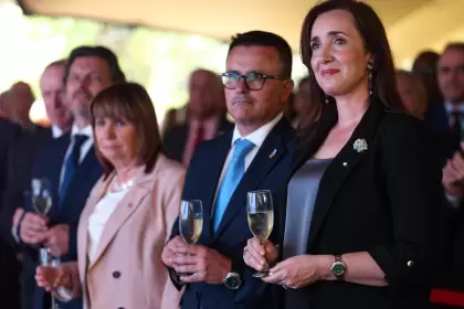Villarruel y Bullrich en la fiesta por el Día Nacional de España, el 10 de octubre