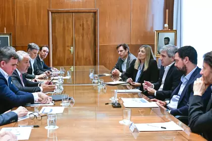 Los representantes de ADEFA en el Ministerio de Economía.