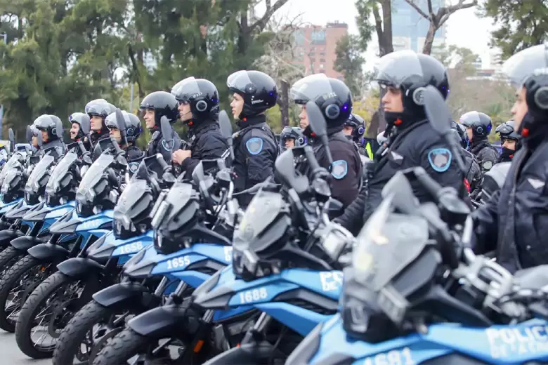 Al menos 125 delincuentes que usaron vehículos para robar y tenían licencias vigentes emitidas por la Ciudad la perdieron.