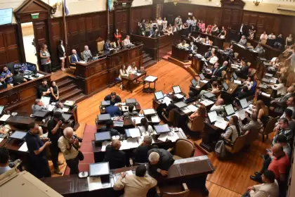 El gobernador Cornejo defendió el proyecto como "una oportunidad que Mendoza no puede seguir postergando".