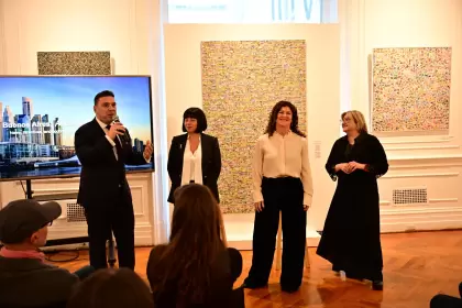 El dueño de casa, el cónsul Gerry Díaz Bartolomé, un activo promotor de Argentina.