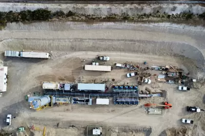 La PIU incorpora sistemas de operación y monitoreo remoto que mejoran la disponibilidad de la planta y la eficiencia de los recursos involucrados.