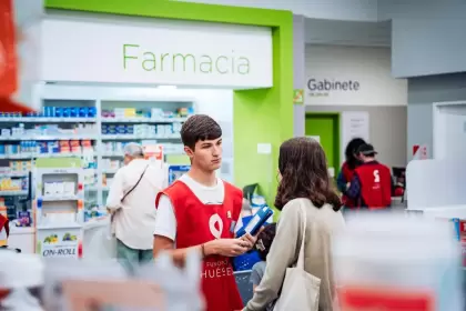Farmacity lanza test de VIH gratis y confidencial: dónde y cómo hacerlo