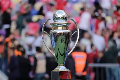 El trofeo que levantará el campeón del Torneo Apertura