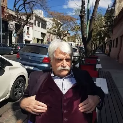 "La única alternativa a Milei sigue siendo el peronismo", señala Asís.