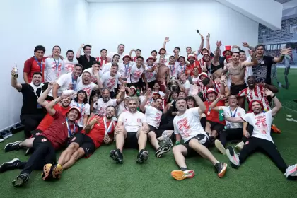 Estudiantes le ganó a Racing por penales y es el nuevo campeón del fútbol argentino.
