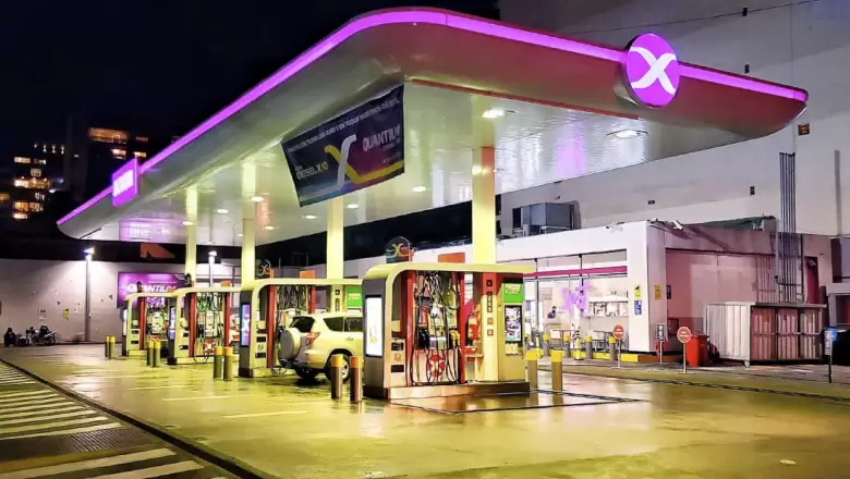 ¿Puede un sándwich cambiar la elección de dónde cargar combustible?