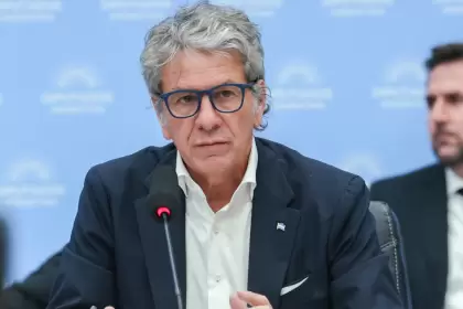 Sorpresiva renuncia en ARCA: el delfín de Caputo toma el control