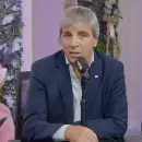 Caputo niega salto del dólar, revela plan de reservas y responde por las renuncias