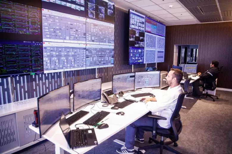 RTOR, una sala de control de última generación que integra en tiempo real todas las operaciones de la refinería y consolida un cambio de paradigma.