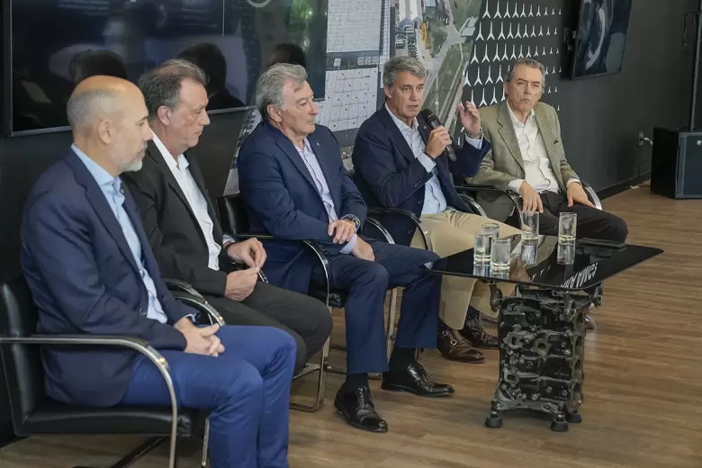 "El plan de ahorro representa más de la mitad de las Sprinter que colocamos", asegura.