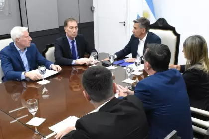 Diego Santilli, ya se reunió este lunes en Resistencia con el gobernador del Chaco, Leandro Zdero
