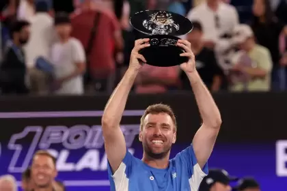 Smith es un profesor de tenis y se llevó US$ 1 millón por ganar un novedoso torneo