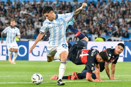 El remate de Santiago Solari en el último Racing vs. Tigre