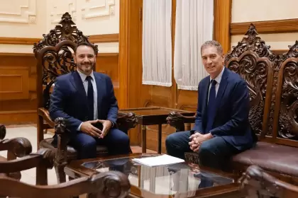 Diego Santilli se reunió con Juan Pablo Valdés en Corrientes para reunir apoyos para la reforma laboral