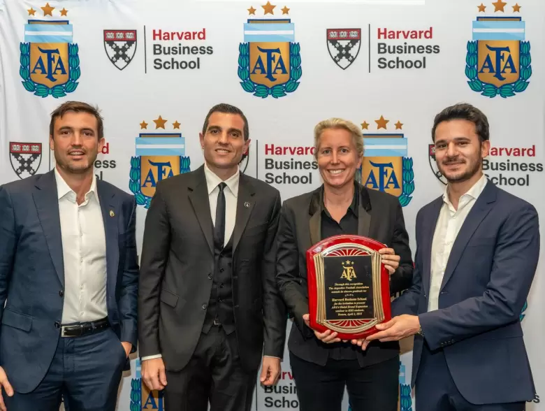 La AFA es reconocida por Harvard por su expansión global