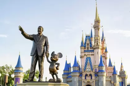 ¿El fin de la magia? Por qué el 45% de las familias se endeuda para ir a Disney.