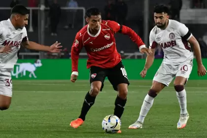 El antecedente más cercano se dio en el Torneo Clausura 2025, cuando Lanús se impuso 2-0 en Avellaneda