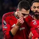Un jugador del Manchester United expande su negocio en el pádel y crea su propia paleta