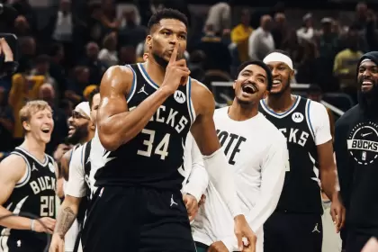 Giannis Antetokounmpo apuesta por el fútbol femenino
